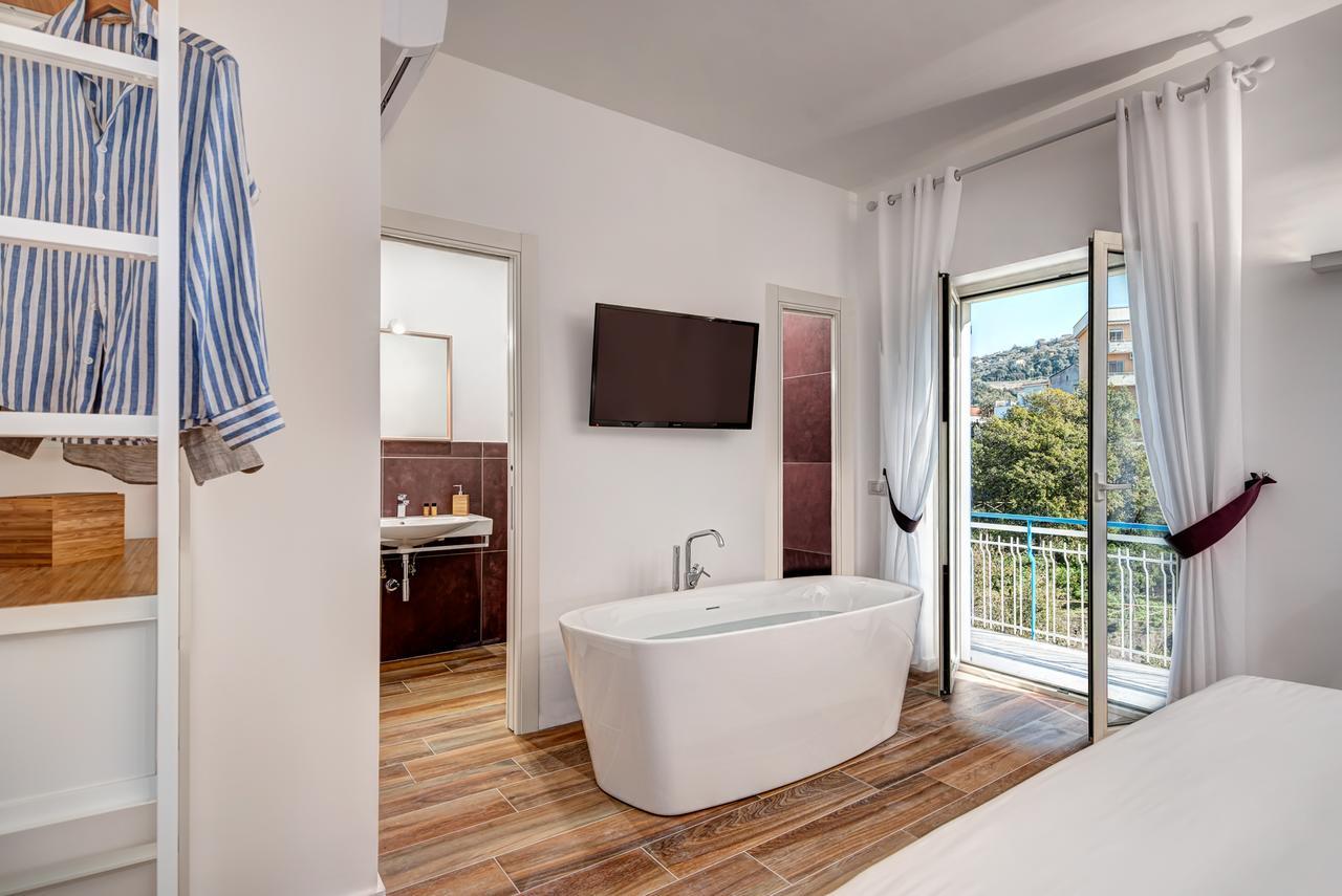 Caruso 6 By Villasandco Rentalsorrento Exterior photo